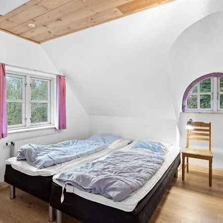 Hotel Holiday Undis 3*